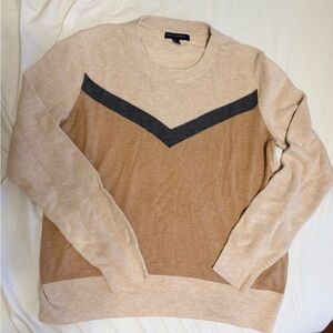 Banana Republic Women’s Tan and Dark Gray Crewneck Sweater